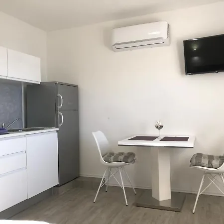 Milka I Jozo Apartman Omis